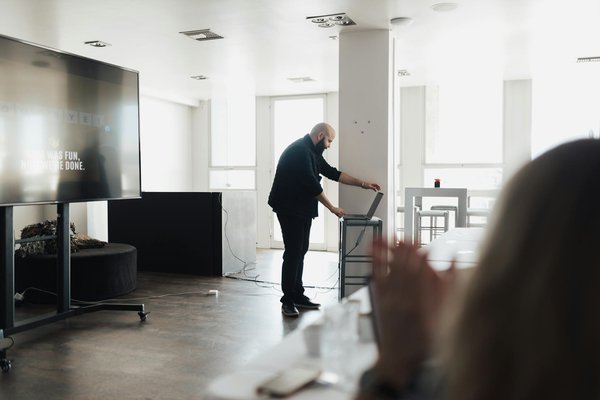 Évaluer et Améliorer l'Impact de Votre Leadership : Stratégies et Indicateurs Clés